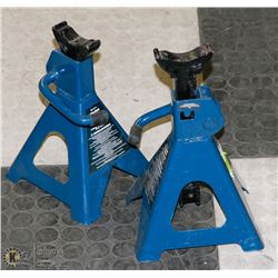 PAIR OF 2 TON AXLE STAND