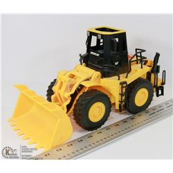 CATERPILLAR LOADER TOY WITH LIGHTS