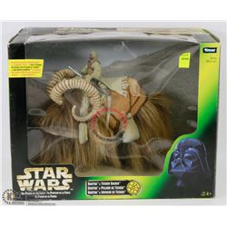 STAR WARS BANTHA & TUSKEN RAIDER SET