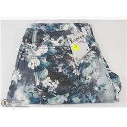 WOMENS PANTS SIZE 18