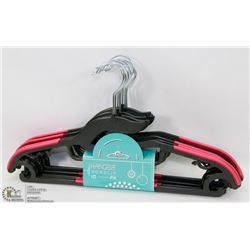 BUNDLE OF 10 NEW NO SLIP HANGERS