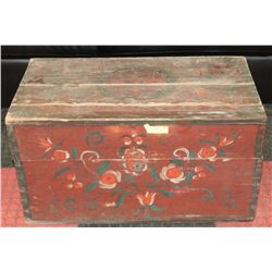 ANTIQUE UKRAINIAN TRUNK, PAINTED