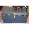 Image 1 : BLUE TRUNK 21"X40"21" - NO KEY.