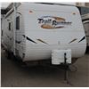 Image 2 : HEARTLAND TRAILRUNNER 30' QBS TRAILER REPOSSESSED