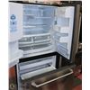 Image 3 : GE DOUBLE DOOR BOTTOM FREEZER STAINLESS STEEL
