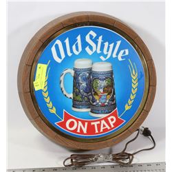 OLD STYLE LIGHT UP BEER SIGN (WORKING)