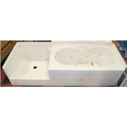 BATHTUB SHOWER COMBO/ WHIRLPOOL