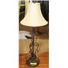 Image 1 : LAMP WITH METAL BASE