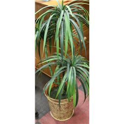 ARTIFICIAL SPIDER PLANT IN METAL POT