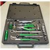 Image 1 : 31 PC WRENCH AND TOOL SET
