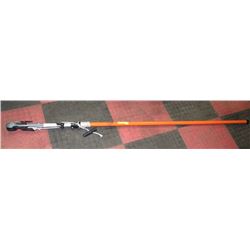 FISKARS EXTENDABLE TREE TRIMMER