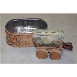 SMALL ANTIQUE TIN WITH CARRIAGE LAMP