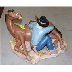 LARGE HORSE AND COWBOY SHOOTING ORNAMENT