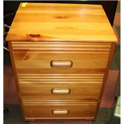 3 DRAWER PINE DRESSER/ NIGHT STAND