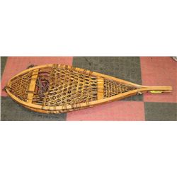 SET OF 2 WOOD SNOWSHOES