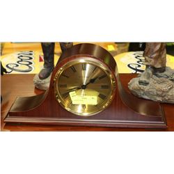 DANIEL DAKOTA MANTLE CLOCK