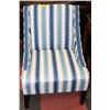 Image 1 : BLUE, WHITE AND TEAL STATIC STRIPED SITTING CHAIR