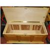 Image 1 : LIGHT WOOD CEDAR CHEST