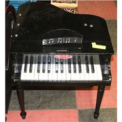 CHILDS REAL BABY GRAND PIANO