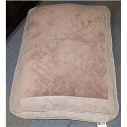 LARGE DOG BED