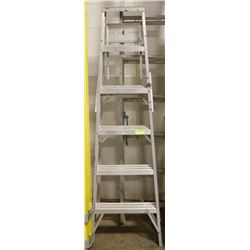 6FT ALUMINUM LADDER