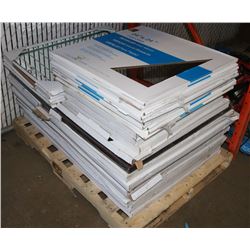 PALLET OF 32 ASSORTED MIRRORS.