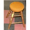 Image 1 : VINTAGE BROWN STOOL
