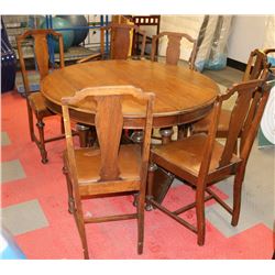 ANTIQUE ROUND DINING TABLE WITH 2 LEAFS & 5 CHAIRS