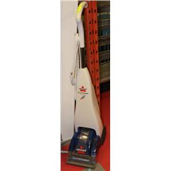 BISSELL QUICK STEAMER MACHINE