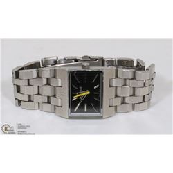 MENS NIXON WATCH WORKING