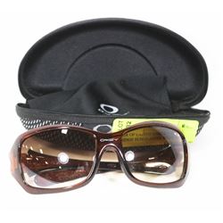 PAIR OF LADIES OAKLEY RAVIS FRINGE SUNGLASSES WITH