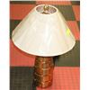 Image 1 : TABLE LAMP