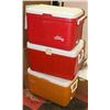 Image 1 : GROUP OF 3 COLEMAN COOLERS 24" X 13" X 14"