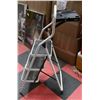 Image 1 : 3-STEP HOUSEHOLD STEPLADDER-50"