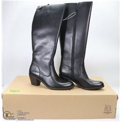 NEW GENUINE 1976 GENUINE LEATHER BOOTS SIZE 8