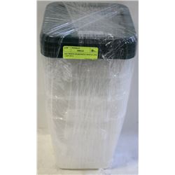 4QT WHITE INGREDIENT BINS & LIDS - LOT OF 4