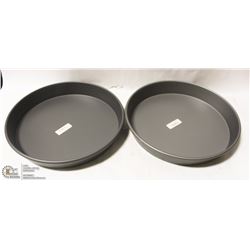 LOT OF TWO NEW ROUND DEEP DISH BAKING PANS