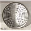Image 1 : NEW 13" PERFORATED PIZZA PAN
