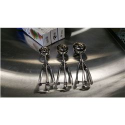 PORTION CONTROL DISHERS SS SET - SET OF 3