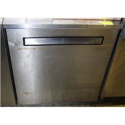 DELFIELD 27" UNDERCOUNTER COOLER