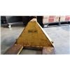Image 2 : YELLOW PALLET JACK