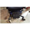 Image 3 : QUANTUM ELECTRIC MOBILITY WHEEL CHAIR