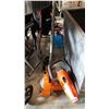 Image 1 : BLACK AND DECKER ELECTRIC HEDGE TRIMMER AND EDGER