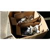 Image 2 : 3 BOXES OF TRACK LIGHTS