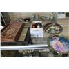 Image 1 : TRAY OF COCA COLA CARDS AND BOX COLLECTIBLES