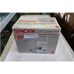 NEW SINGER TINY SERGER OVER EDGING MACHINE