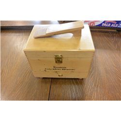 WOOD SHOE SHINE BOX AND RONSON ROTO SHINE