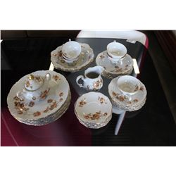LOT OF NORWAY ROSE GERMAN CHINA SET