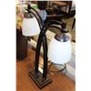 Image 2 : MODERN TABLE LAMP AND VASE