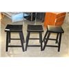Image 1 : 3 BLACK STOOLS